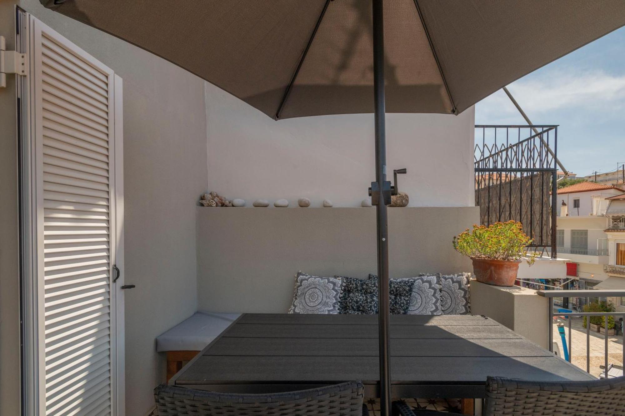 Maisonette Pülosz Kültér fotó